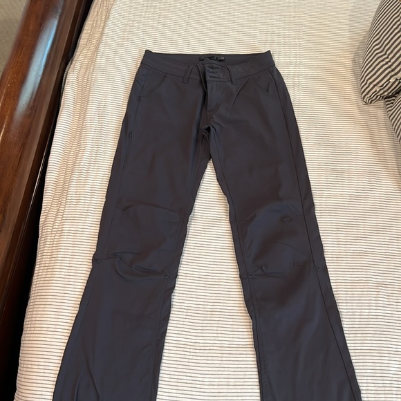 Prana grey pants can convert to shorts/capris. Excellent condition. - Picture 3 of 6